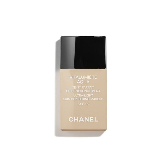 CHANEL Vitalumière Aqua  Foundation